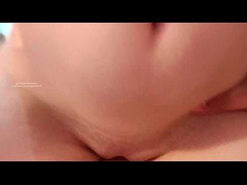 ❤️ Spavao u sestrinoj sobi i tako sam se probudio Porno na hr.pornpk.ru ❌️❤